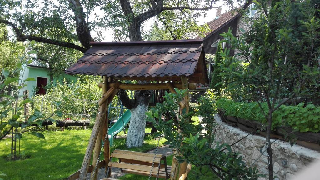 Pension Casa Contelui Rîşnov Esterno foto