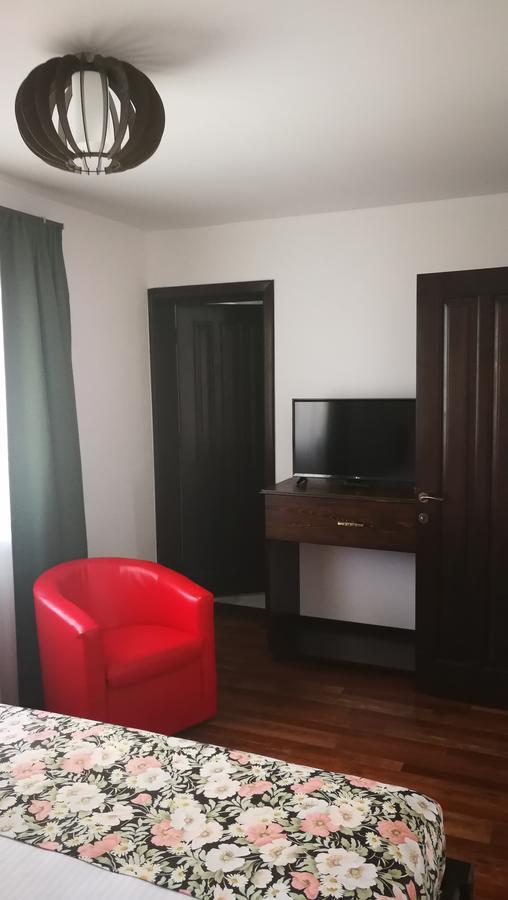 Pension Casa Contelui Rîşnov Esterno foto